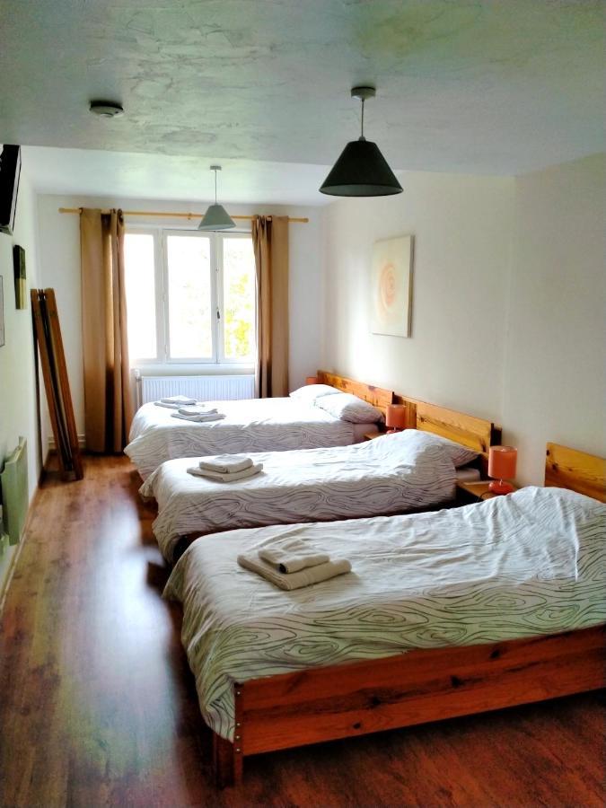 Hotel Du Centre Châlus Esterno foto
